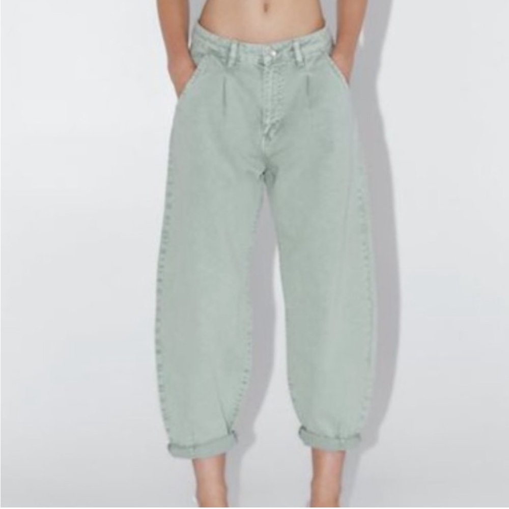 Zara Slouchy Jeans Black Label High Waist Pleated Cream Cropped - Size 6 NWT - Picture 12 of 12